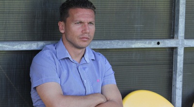 ברק בכר. עדיין מתלבט (עמית מצפה) ברק בכר. עדיין מתלבט (עמית מצפה)