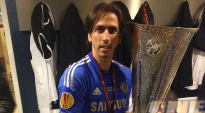 בניון: &qout;לא עובר לקבוצה חדשה כדי לשבת על הספסל&qout; (ONE) בניון: &qout;לא עובר לקבוצה חדשה כדי לשבת על הספסל&qout; (ONE)