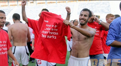 שניר שוקר חוגג (יניב גונן)