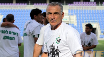 אברהם אבוקרט (יניב גונן)