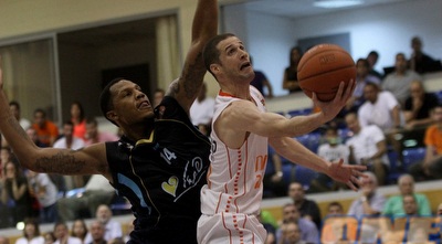 בן דוד בדרך לסל (חגי ניזרי) בן דוד בדרך לסל (חגי ניזרי)