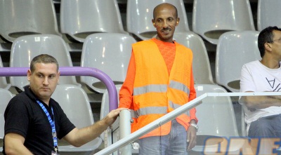 היילה סטאין מאבטח בזיסמן (יניב גונן)