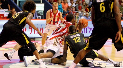 סמואלס נאבק עם בראדלי (משה חרמון)