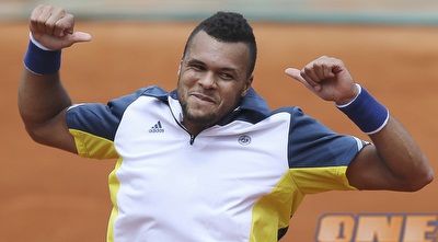 טסונגה חוגג בדרך לסיבוב השני (רויטרס)