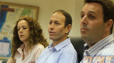 אוהד שגב, שמעון לנקרי והיועצת המשפטית (עמית מצפה)