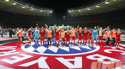 שחקני באיירן צוהלים (רויטרס)