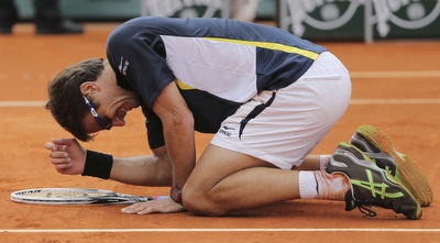 טומי רוברדו ממרר בבכי (רויטרס)