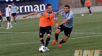 פטריק הרמן בפעולה (חגי ניזרי)