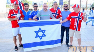 אוהדי נבחרת ישראל ונורבגיה (משה חרמון)