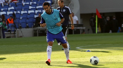 אייל גולסה בחימום. יוביל את הנבחרת? (חגי ניזרי)