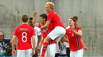 שחקני נורבגיה חוגגים (שי לוי)