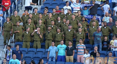 נציגות גם לצבא בקהל (משה חרמון)