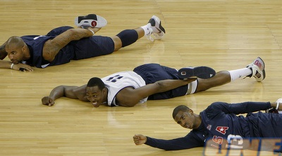 פול והווארד באימון הדרים טים (רויטרס)