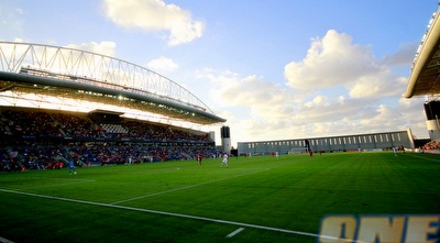 האצטדיון בנתניה (יוסי ציפקיס) האצטדיון בנתניה (יוסי ציפקיס)