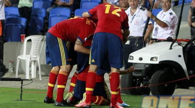 שחקני ספרד חוגגים (יוסי ציפקיס) שחקני ספרד חוגגים (יוסי ציפקיס)