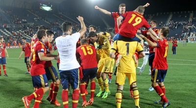 הספרדים חוגגים (חגי ניזרי)