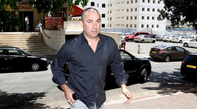 ג´קי בן זקן (שי לוי)