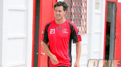 תמיר כהן. סוף סוף יזכה לשחק  (משה חרמון)