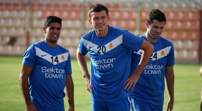 דוד סולארי, מיקי סירושטיין ורועי בקל (יוסי ציפקיס)