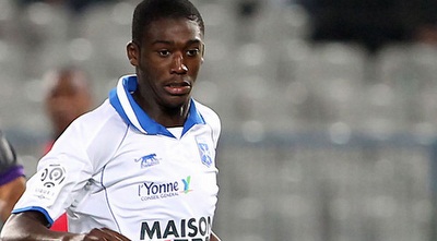 יאיא סאנוגו (ONE)