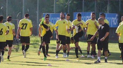 שחקני בית&qout;ר מתאמנים (גיא בן זיו)