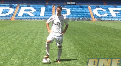 איסקו עם מדי ריאל מדריד