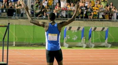 דונלד סנפורד חוגג. הישג נפלא לאצן (משה חרמון)