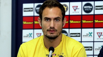 קרלוס גארסיה. &qout;יש הרבה שחקנים טובים בבאזל&qout; (יניב גונן) קרלוס גארסיה. &qout;יש הרבה שחקנים טובים בבאזל&qout; (יניב גונן)