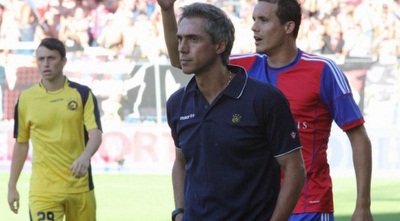 פאולו סוזה. לא אהב את מה שראה במחצית הראשונה (האתר הרשמי)