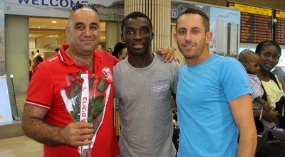 סאני מתקבל ע&qout;י אנשי סכנין (חגי ניזרי) סאני מתקבל ע&qout;י אנשי סכנין (חגי ניזרי)