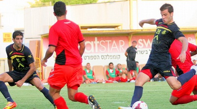 סולארי בועט לרשת (משה חרמון)