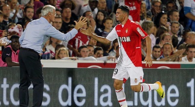 עמנואל ריבייר חוגג עם קלאודיו ראניירי (רויטרס)