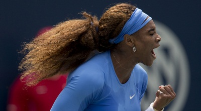 סרינה וויליאמס חוגגת את הזכייה בטורניר (רויטרס)