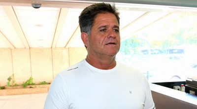 אפרים גבאי (שי לוי)