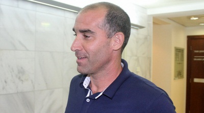 איציק קורנפיין (חגי ניזרי)