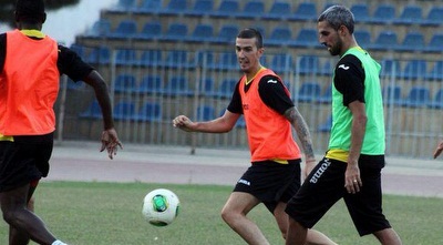 ויצמן וצ´ראן באימון (האתר הרשמי)