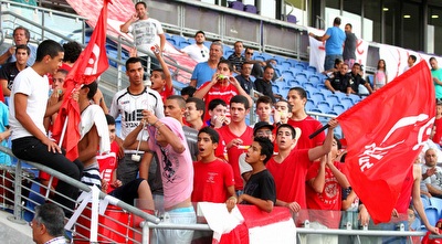 אוהדי רעננה מגיעים לליגת העל (שי לוי)