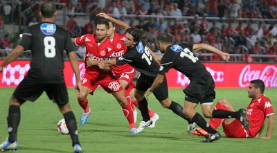 בן דיין עוצר את שכטר (משה חרמון)