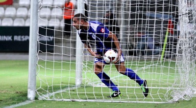 קנט סייף. יחליף את טקה (יניב גונן)