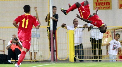 קינדה בסלטה אחרי השער (יוסי ציפקיס)