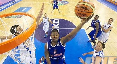 יניב גרין בוהה (אתר היורובאסקט) (ONE) יניב גרין בוהה (אתר היורובאסקט) (ONE)