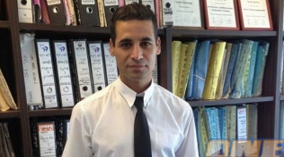 שי אליאס. &qout; (ONE)