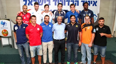 מצטייני הכדוריד (שי לוי)