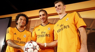 בייל עם החברים החדשים והמדים החדשים (as.com)