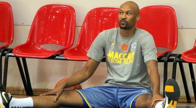 דווין סמית´. תרם את חלקו (משה חרמון)