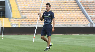 בנאדו באימון. המאמן רוצה לנצח בבית (עמית מצפה) בנאדו באימון. המאמן רוצה לנצח בבית (עמית מצפה)