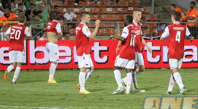 שחקני אלקמאר חוגגים (עמית מצפה)