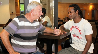 אמייה טגה ודוניה שיינהולץ (עמית מצפה)