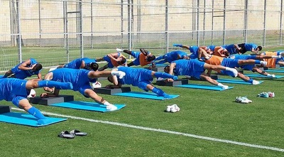 שחקני ק&qout;ש באימון (עמוד הפייסבוק של הקבוצה) (ONE)