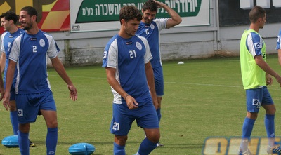 תום מנשרוב (רז אמיר) תום מנשרוב (רז אמיר)